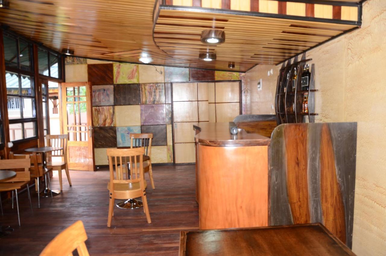 Appartement Vegas House à Yaoundé Extérieur photo